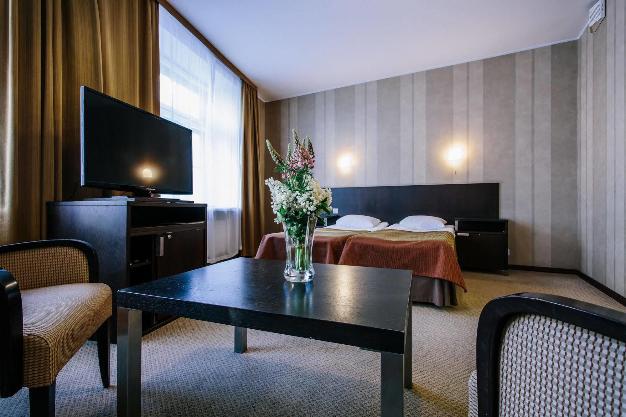 Hestia Hotel Maestro Old Town Талин Екстериор снимка