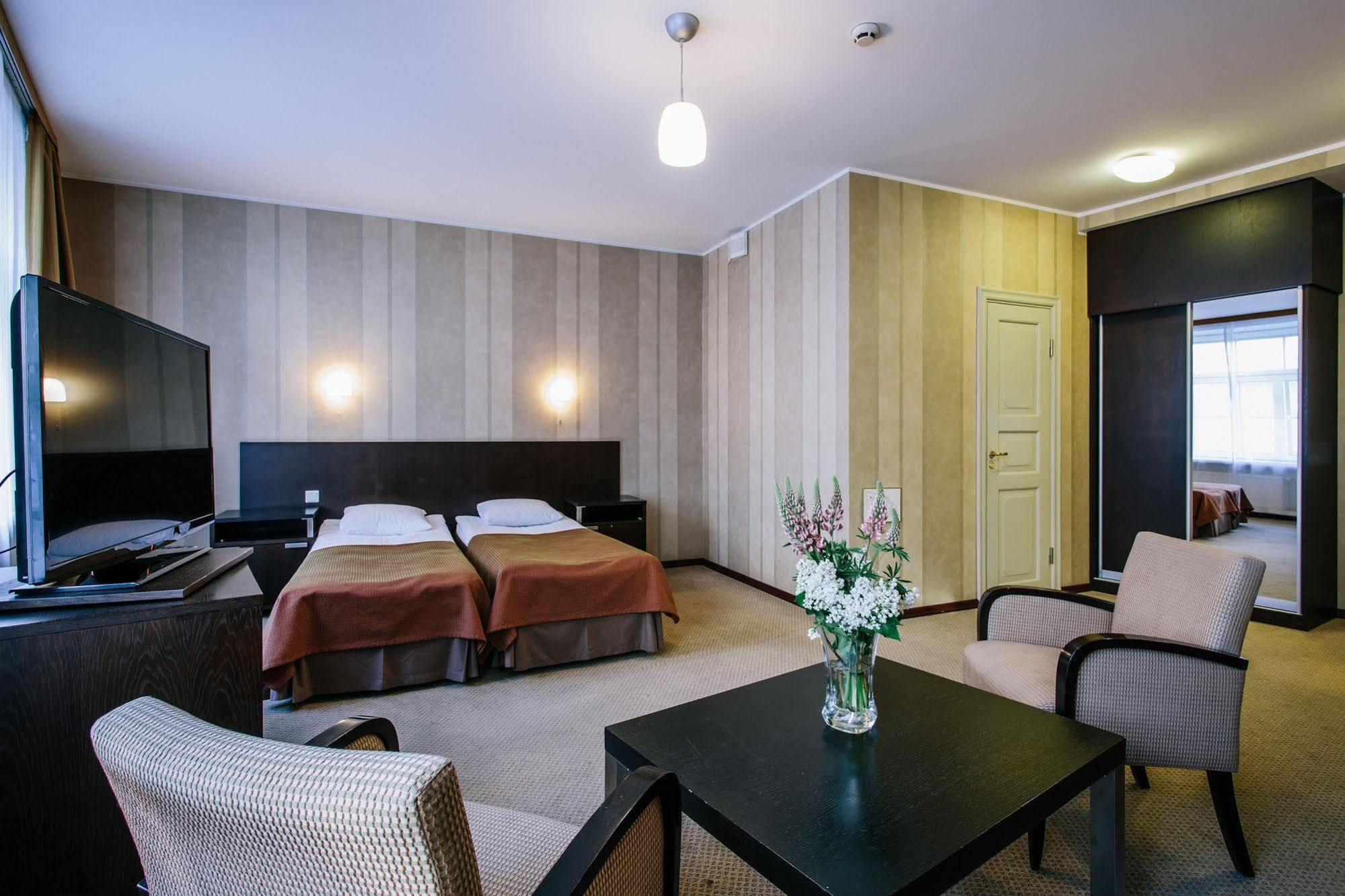 Hestia Hotel Maestro Old Town Талин Екстериор снимка