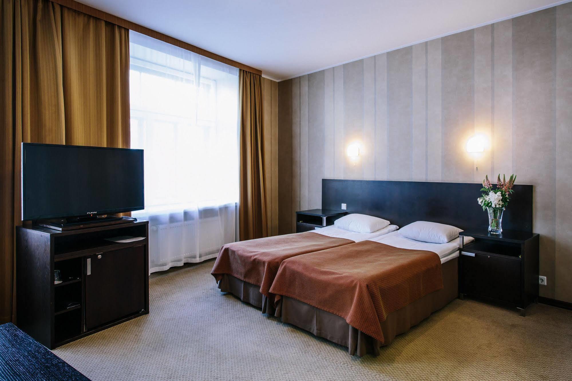Hestia Hotel Maestro Old Town Талин Екстериор снимка