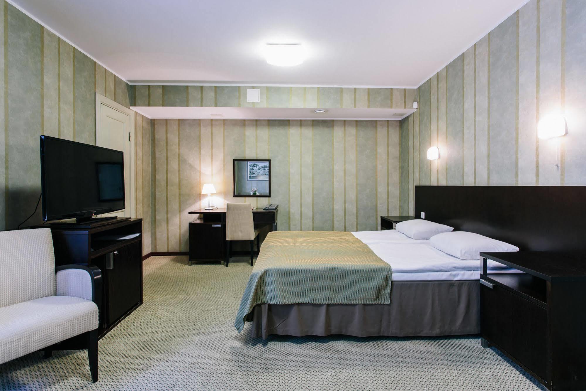 Hestia Hotel Maestro Old Town Талин Екстериор снимка