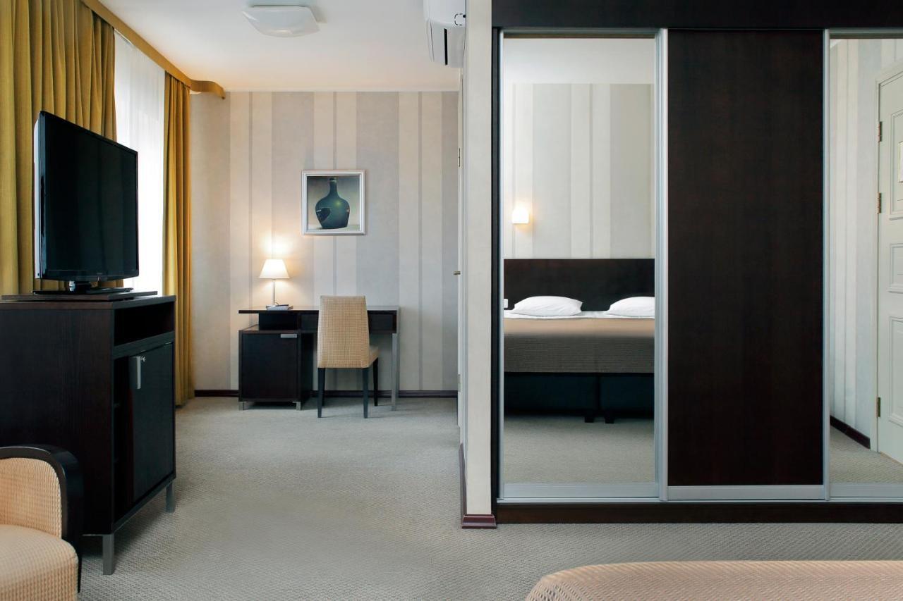 Hestia Hotel Maestro Old Town Талин Екстериор снимка